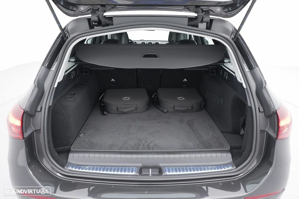 Mercedes-Benz C 300 e AMG Line - 33