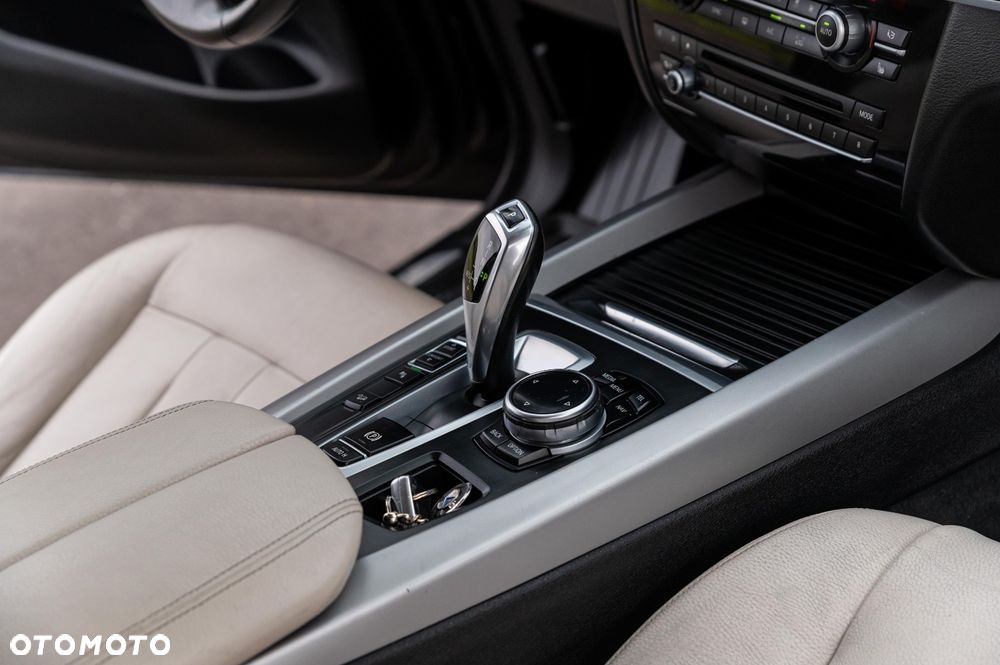 BMW X5 xDrive25d - 19
