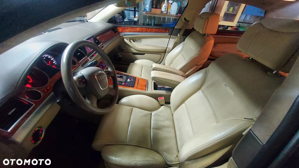 Audi A8 6.0 W12 L Quattro - 16
