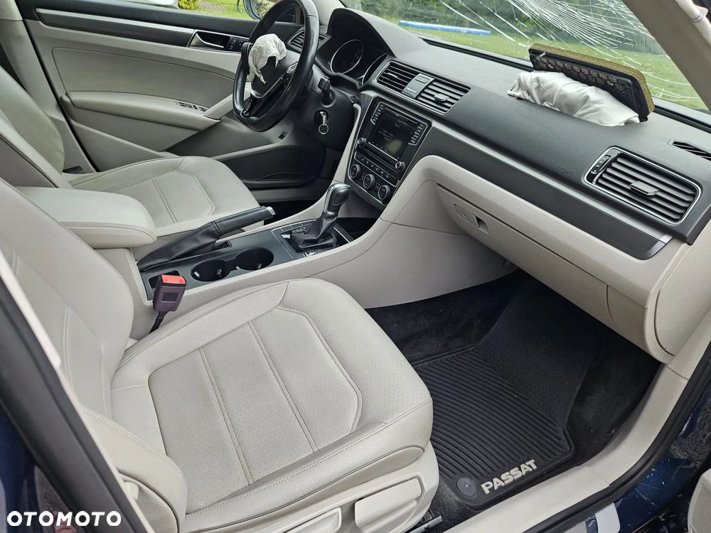 Volkswagen Passat 2.0 TSI Elegance DSG - 17