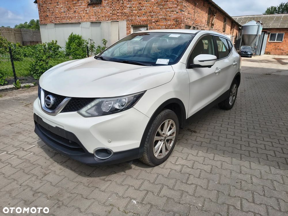 Nissan Qashqai - 1