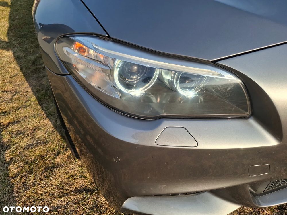 BMW Seria 5 530d xDrive - 24