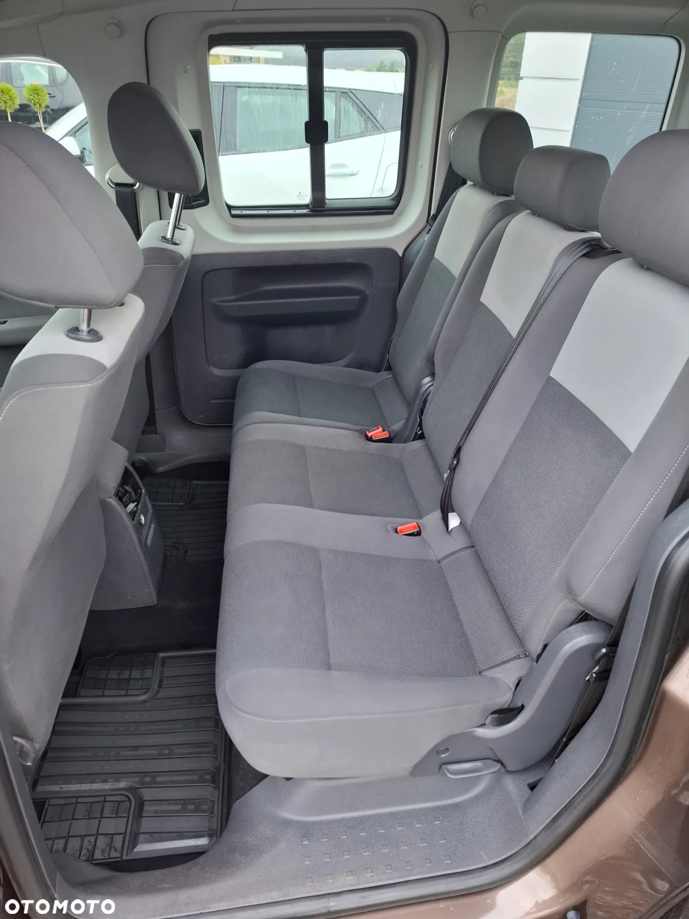 Volkswagen Caddy 1.6 TDI Comfortline - 23