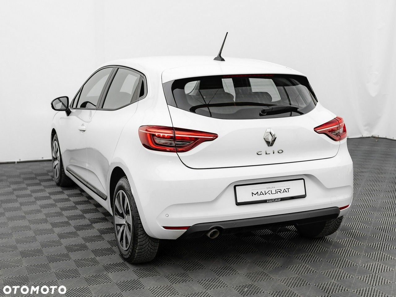 Renault Clio 1.0 TCe Equilibre - 5