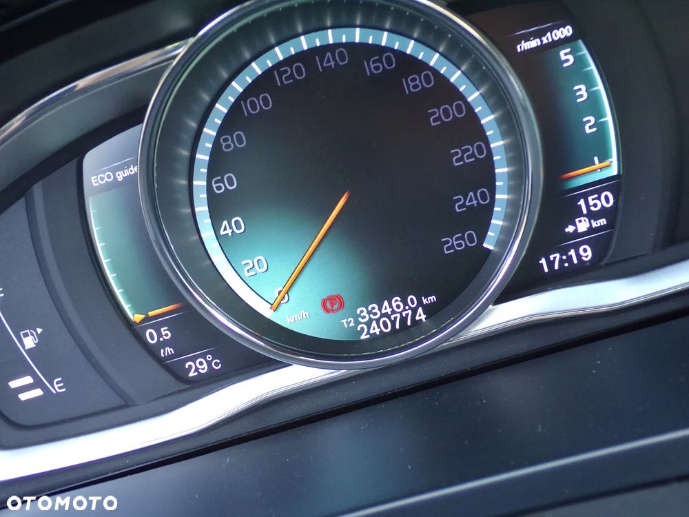 Volvo V60 D3 Summum - 19