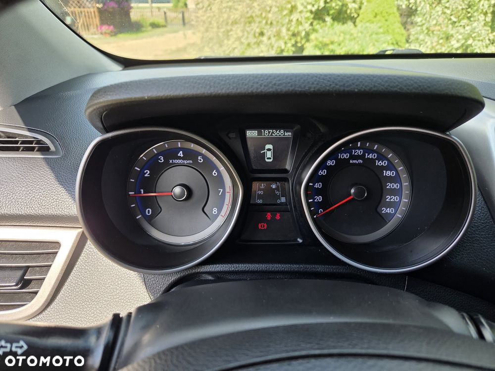 Hyundai i30 blue Kombi 1.4 Trend - 7