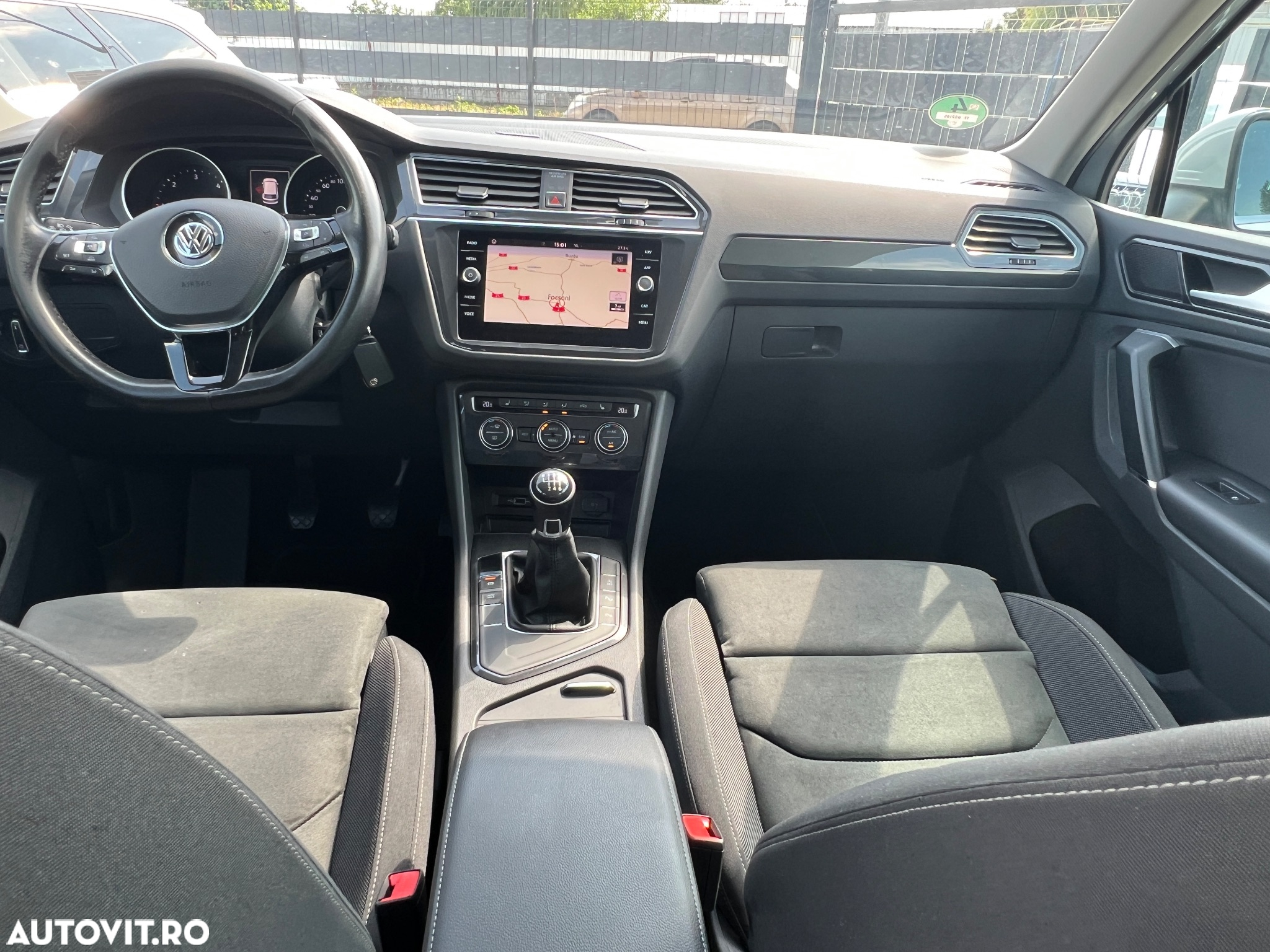 Volkswagen Tiguan 2.0 TDI SCR R-Line - 8