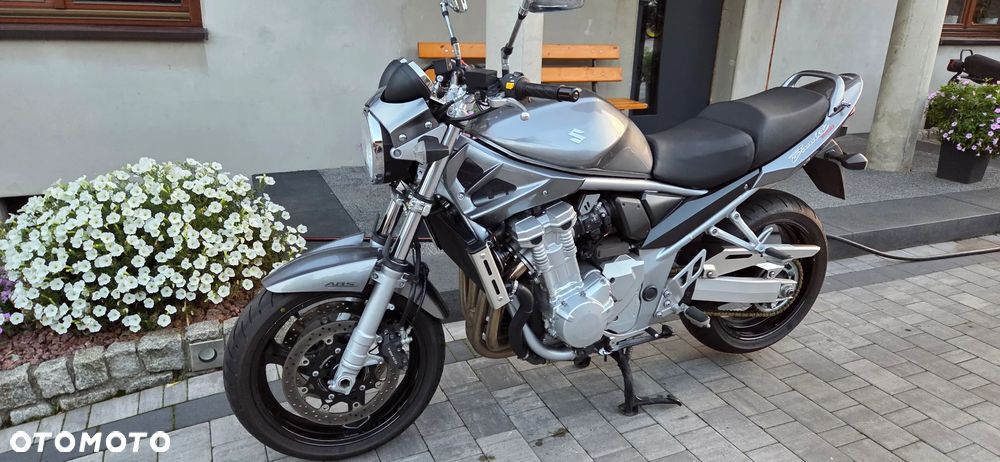 Suzuki Bandit - 12