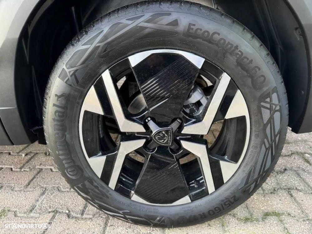 Peugeot 2008 1.2 PureTech Allure - 19