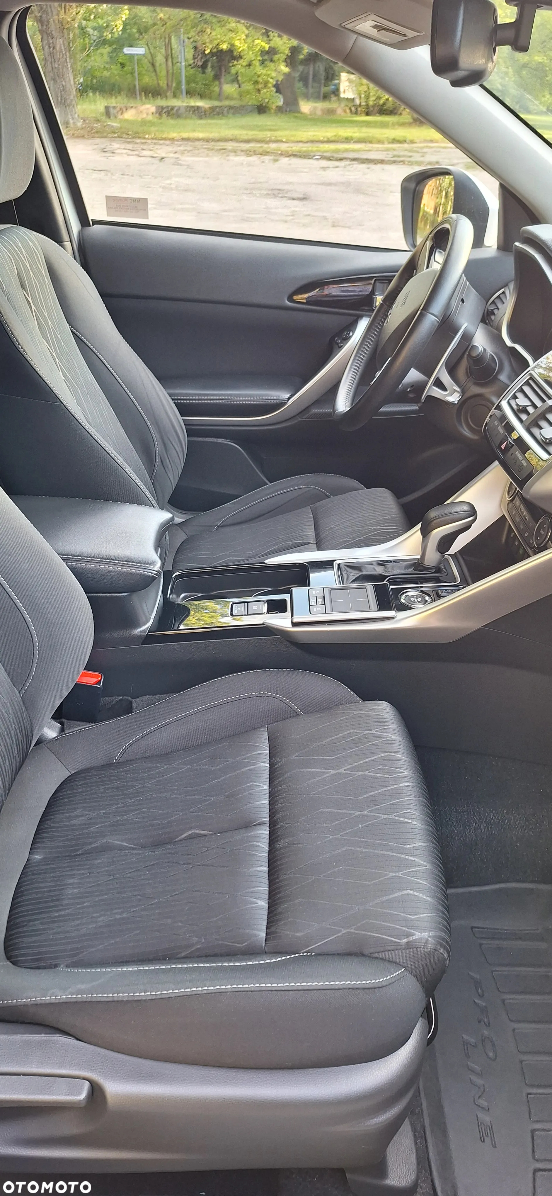 Mitsubishi Eclipse Cross 1.5 T Intense Plus CVT 4WD - 6