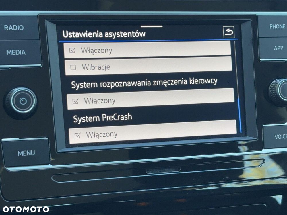 Volkswagen Passat Variant 2.0 TDI EVO Business DSG - 36