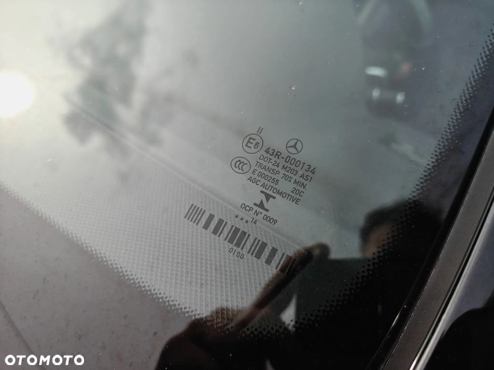 Mercedes-Benz Klasa E 250 7G-TRONIC Sport Edition - 32