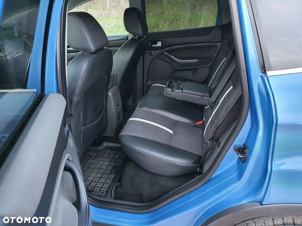 Ford Kuga 2.0 TDCi 4x4 Titanium - 12