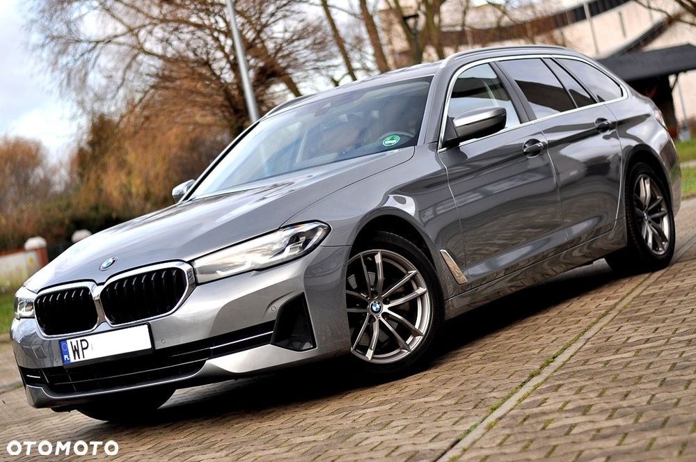 BMW Seria 5 520i - 7