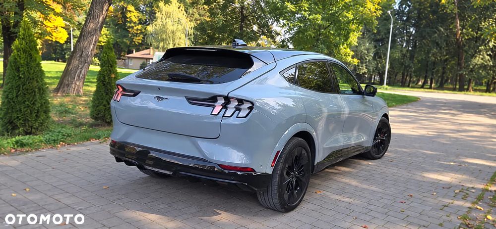 Ford Mustang Mach-E 73 kWh RWD - 5