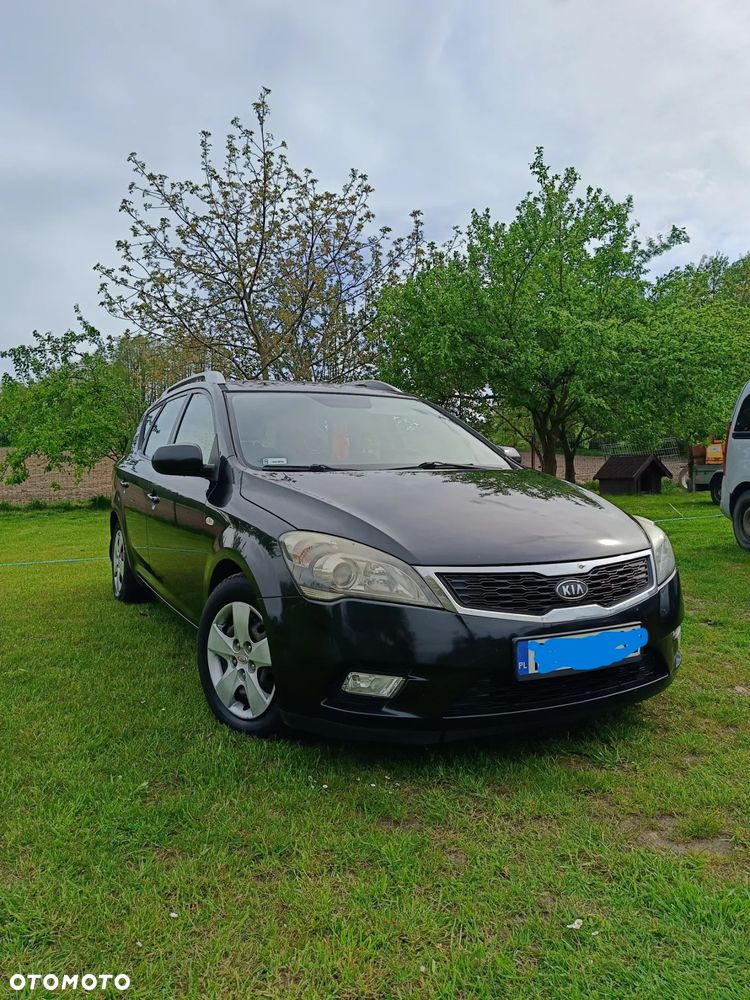 Kia Ceed - 1