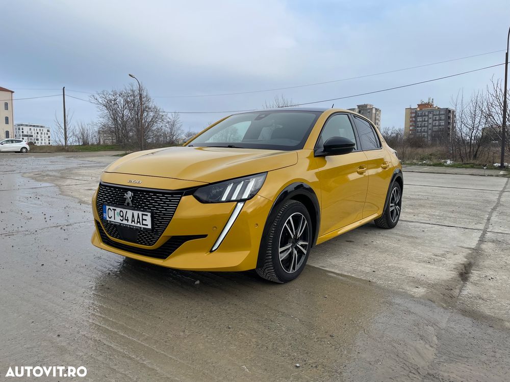Peugeot 208 1.2 L PureTech STT EAT8 GT Line - 1