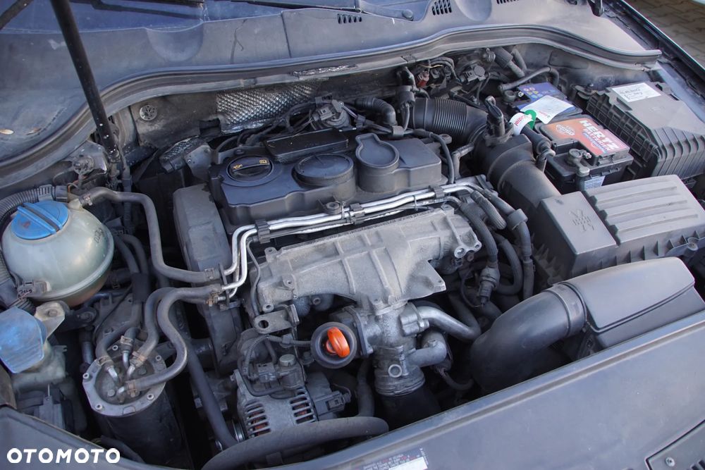 Auto na części - Volkswagen Passat B6 2.0 TDI 170 KM BMR KDA LC9X 2007R Silnik Skrzynia Drzwi Maska Błotnik Klapa Zderzak Lampa Klamka Szyba Lusterko Deska Kokpit Sterownik Moduł Czujnik Licznik Wyświetlacz Panel Kierownica - 17