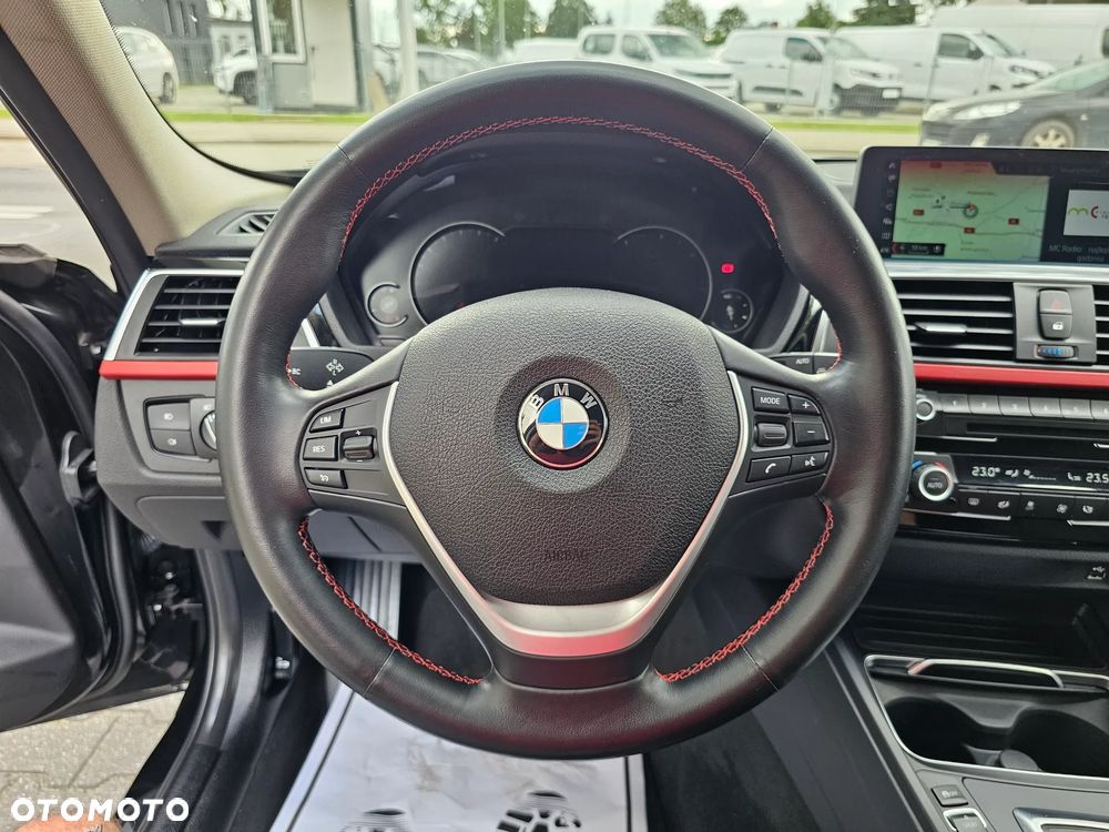 BMW Seria 3 318d Sport Line - 24
