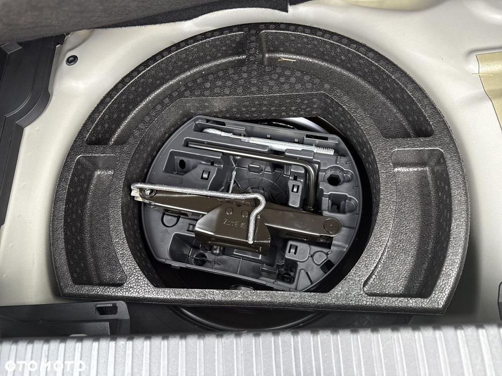 Citroën C3 1.2 PureTech GPF Shine S&S - 25