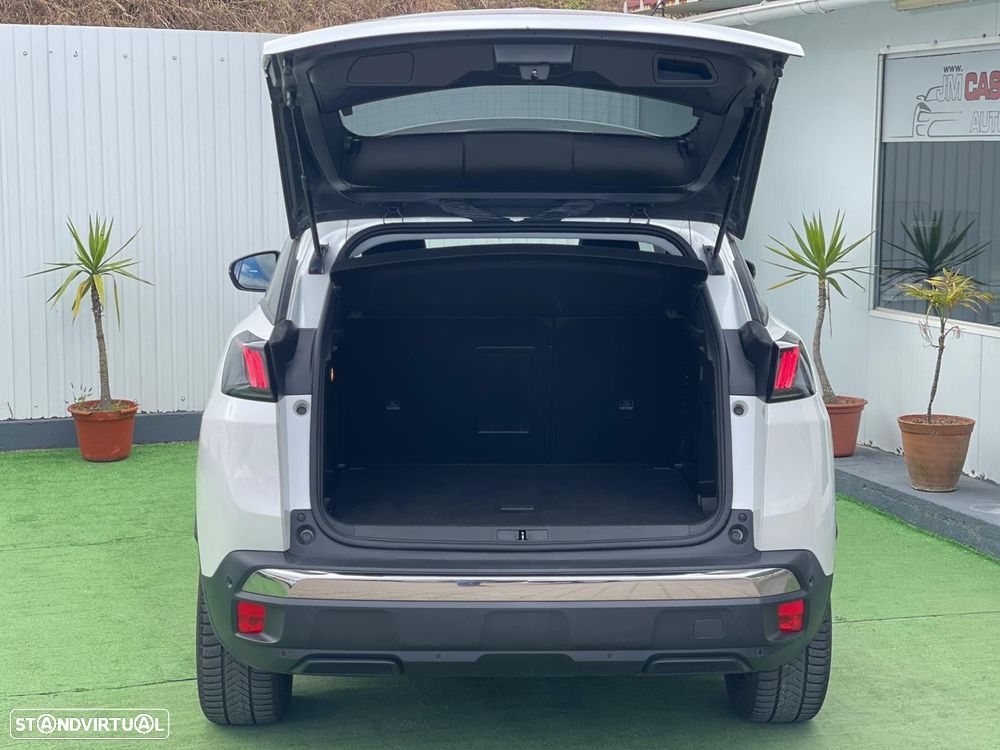 Peugeot 3008 1.5 BlueHDi Allure EAT8 - 8