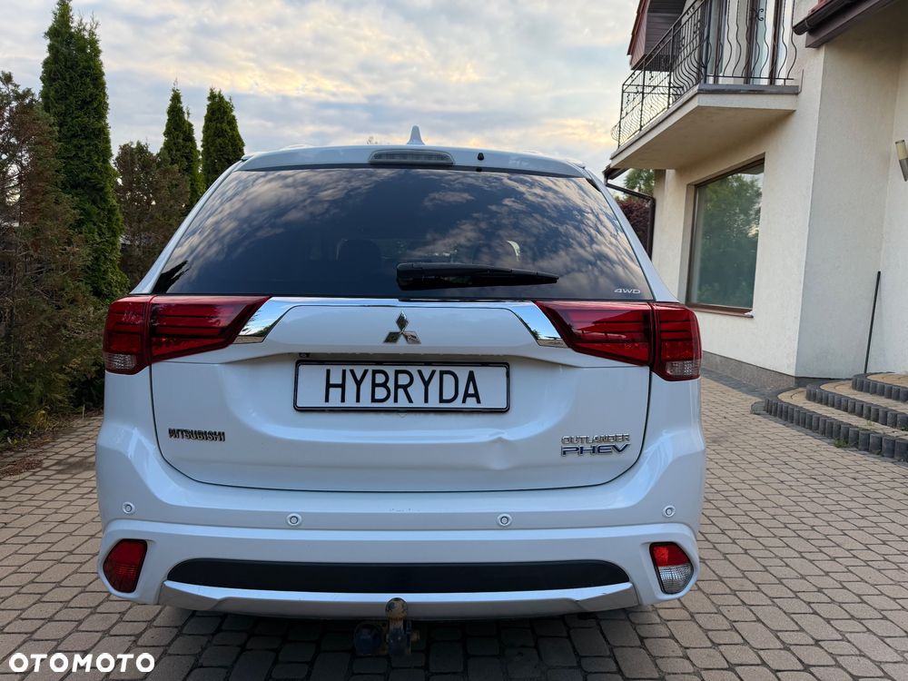 Mitsubishi Outlander Intense + - 27