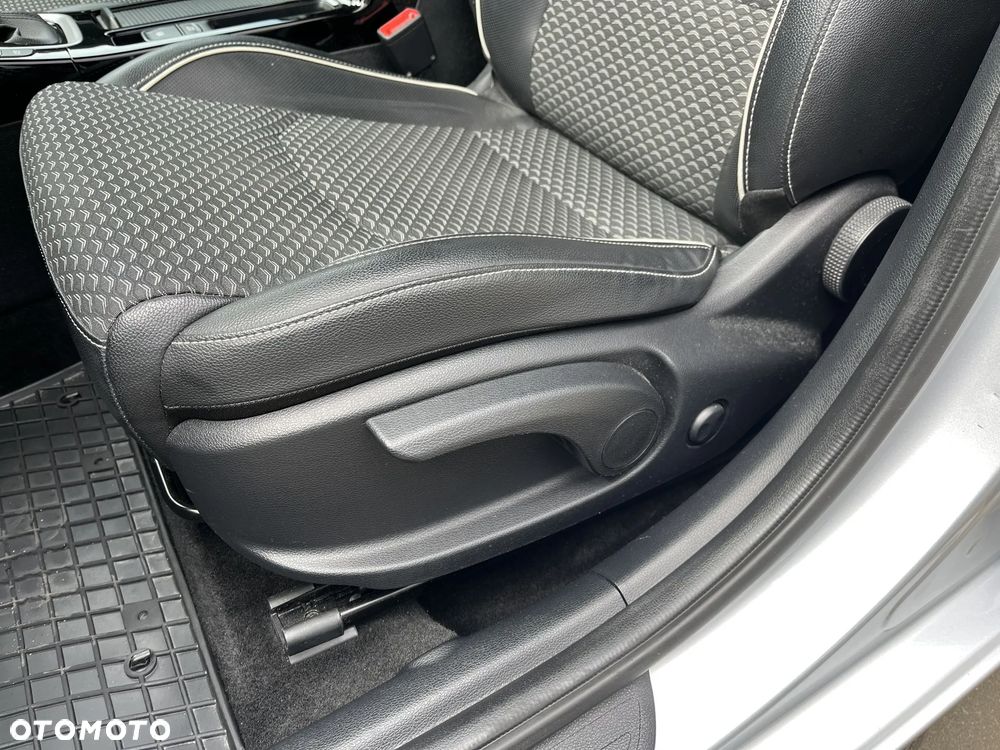 Kia Ceed 1.5 T-GDI L DCT - 12