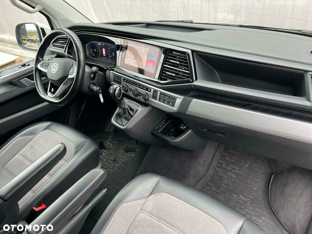 Volkswagen Multivan - 21