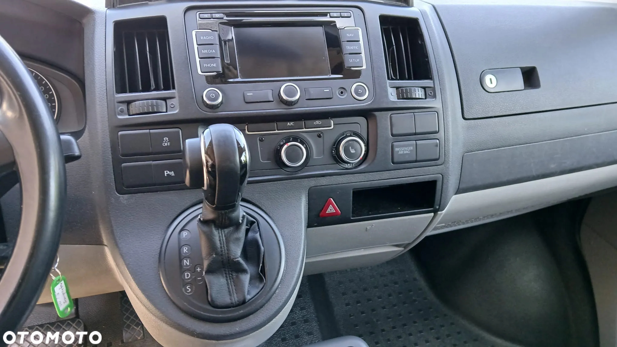 Volkswagen T5 - 13