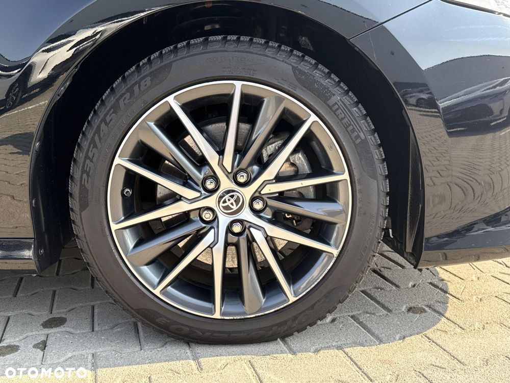 Toyota Camry 2.5 Hybrid Executive CVT - 26