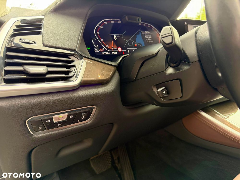 BMW X5 xDrive30d mHEV - 24