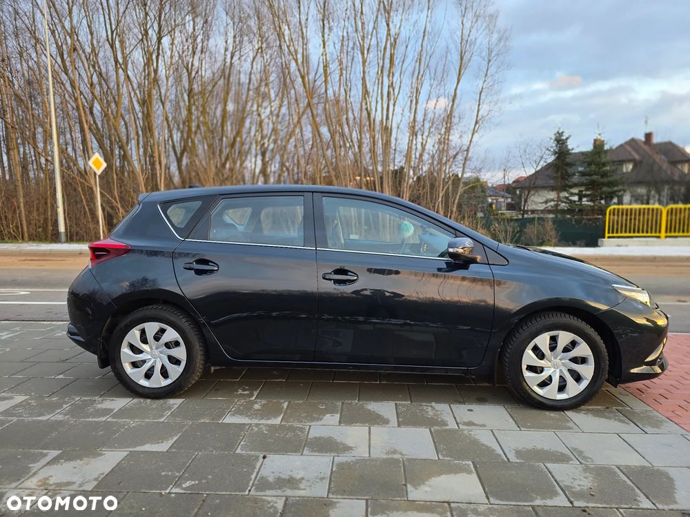 Toyota Auris 1.6 Premium - 12