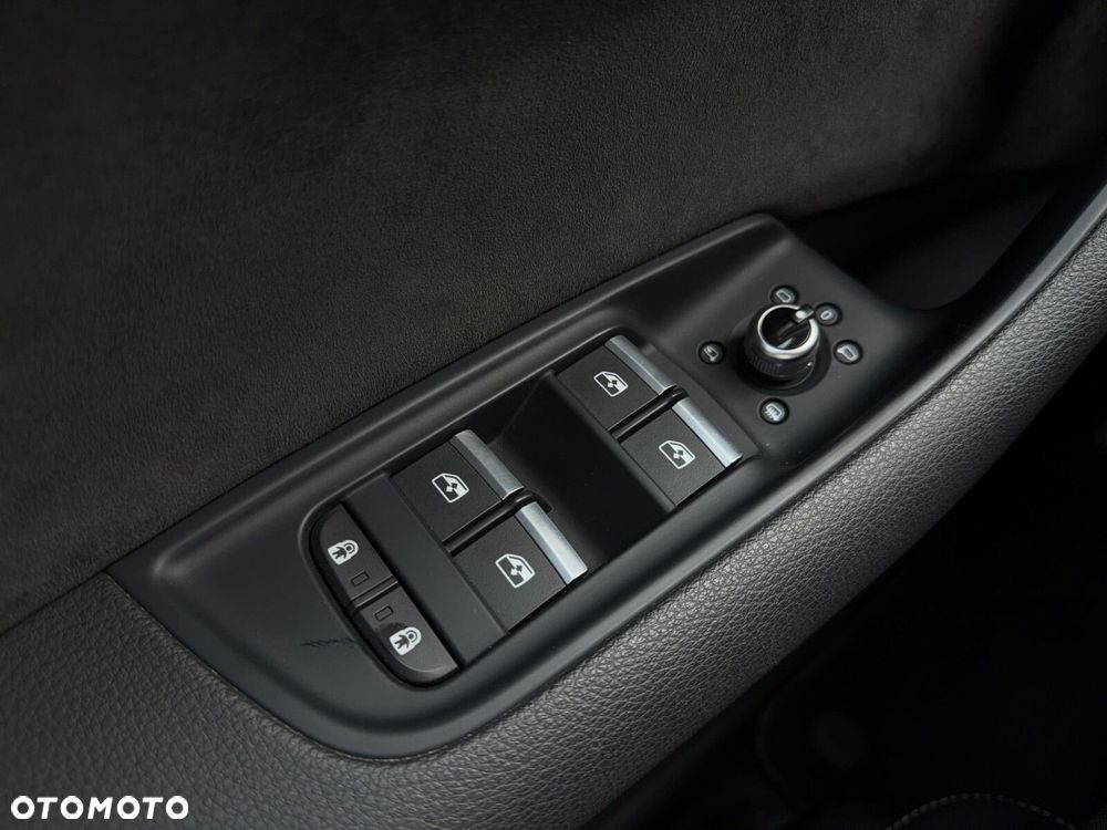 Audi Q7 55 TFSI mHEV Quattro S Line Tiptr - 31