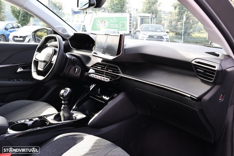 Peugeot 208 1.2 PureTech Allure - 13
