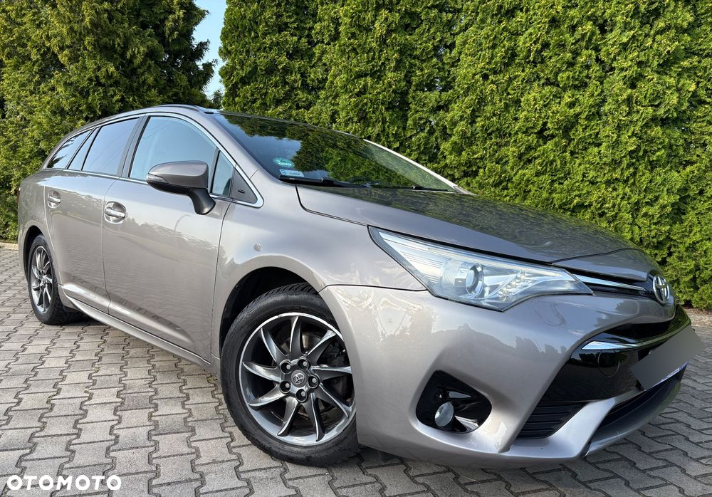 Toyota Avensis Touring Sports 1.6 D-4D Edition S+ - 2