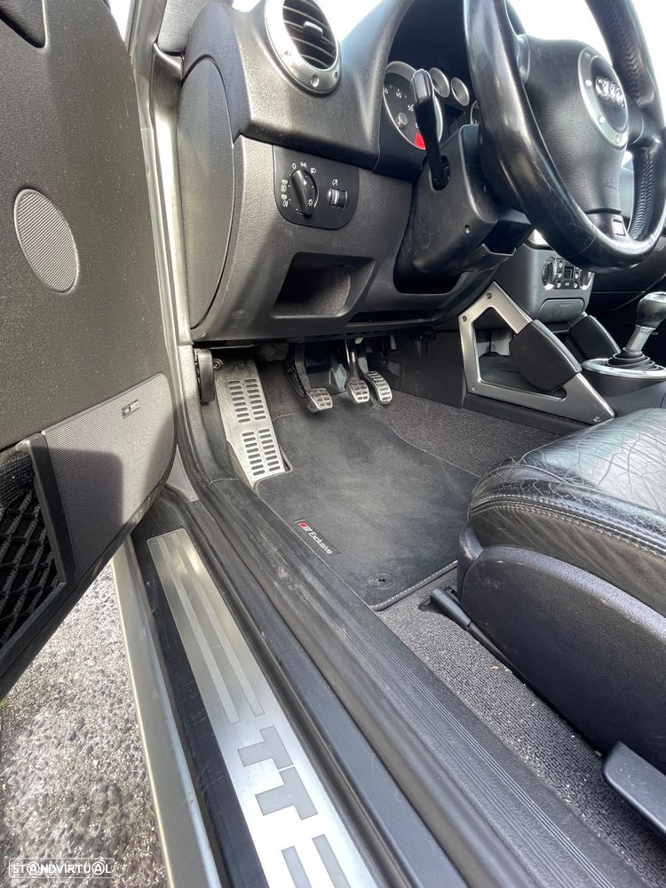 Audi TT Coupé 1.8 T - 19