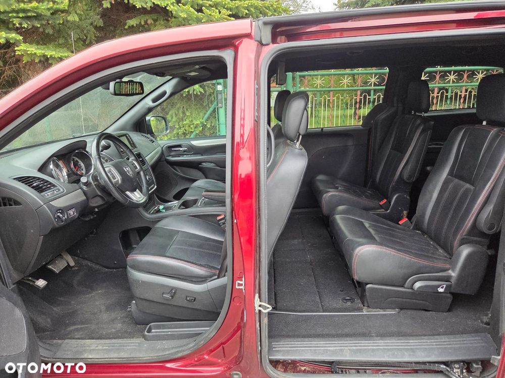 Dodge Grand Caravan 3.6 R/T - 34