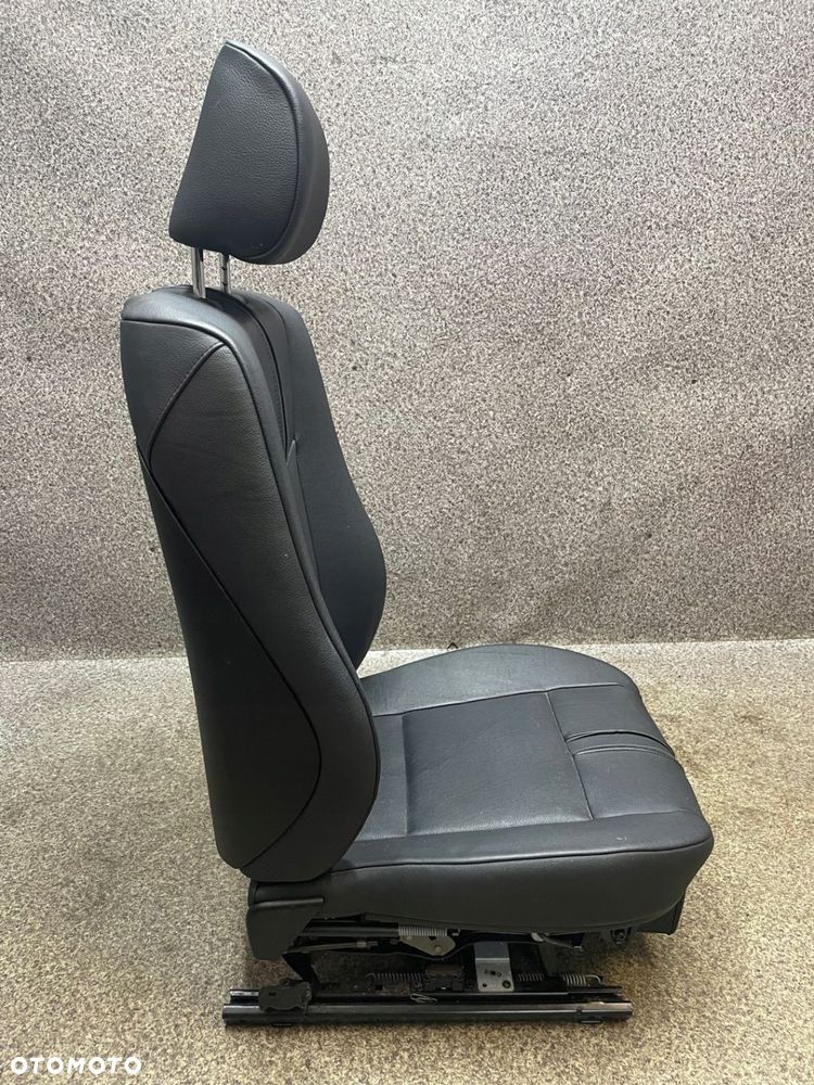 Fotel lewy przod przedni kierowcy skorzany skora czarna BMW X3 E83 ORG BDB - 7
