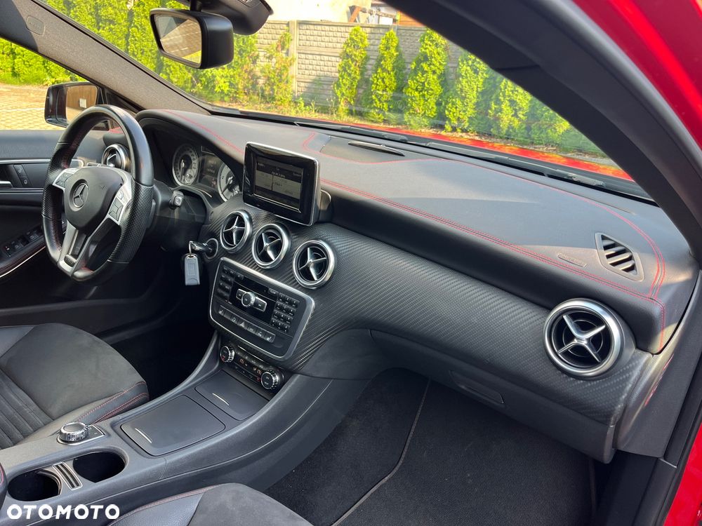 Mercedes-Benz Klasa A 200 CDI (BlueEFFICIENCY) 7G-DCT AMG Sport - 24