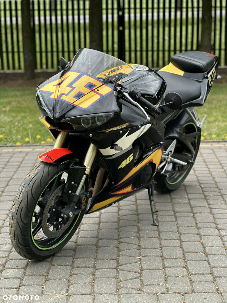 Yamaha R6 - 11