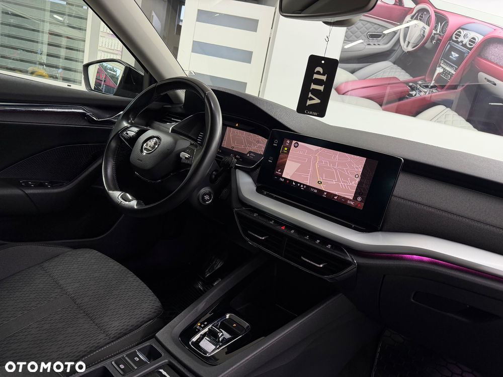 Skoda Octavia 2.0 TDI L&K DSG - 6