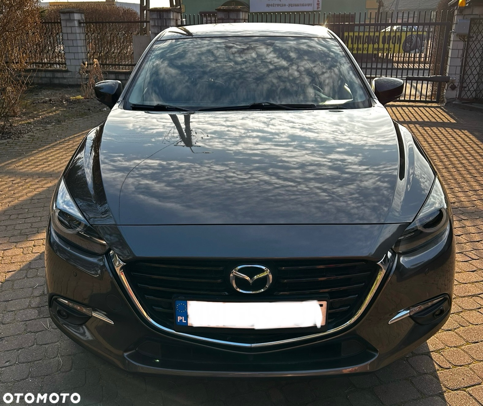 Mazda 3 - 5