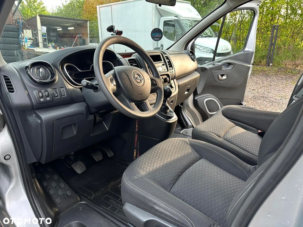 Opel Vivaro - 33