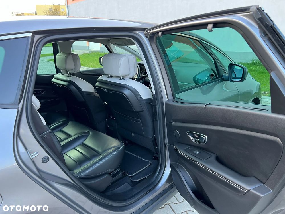 Renault Scenic - 21