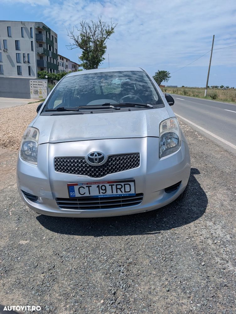 Toyota Yaris - 1