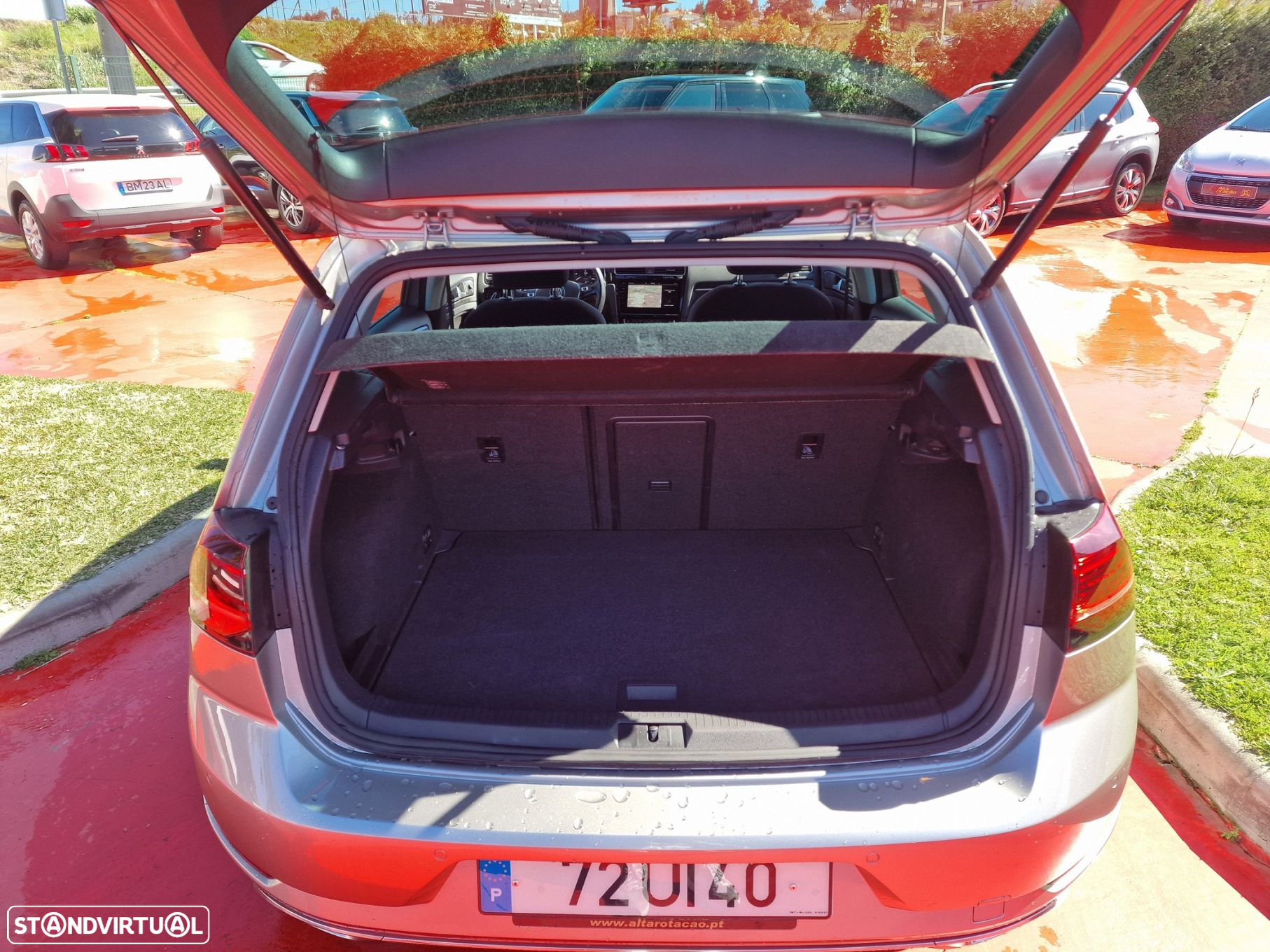 VW Golf 2.0 TDI Highline DSG - 6