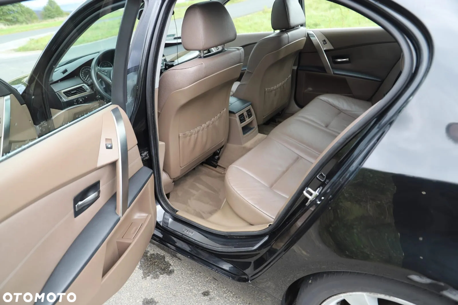 BMW Seria 5 530i - 7