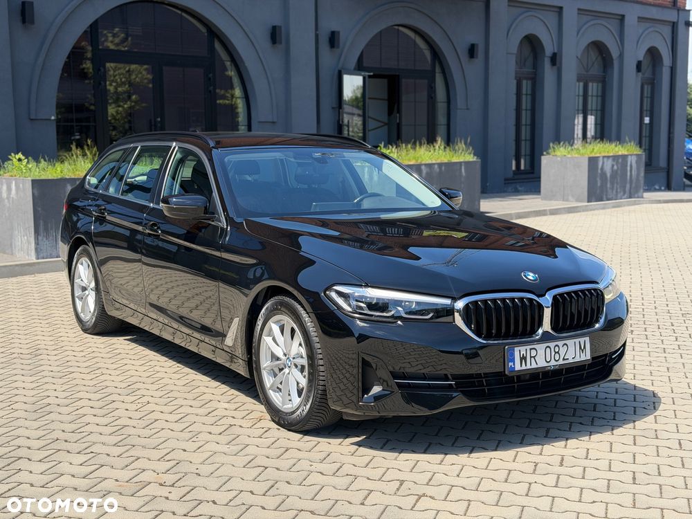 BMW Seria 5 520d mHEV - 30