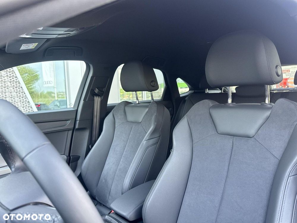 Audi Q3 Sportback - 11