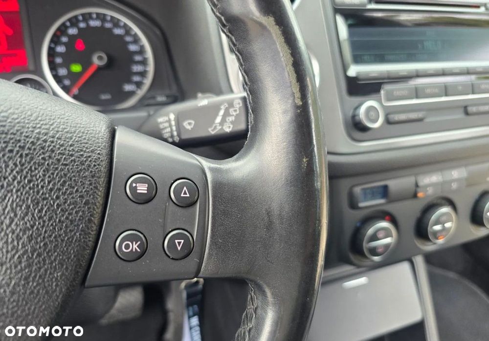 Volkswagen Tiguan - 27